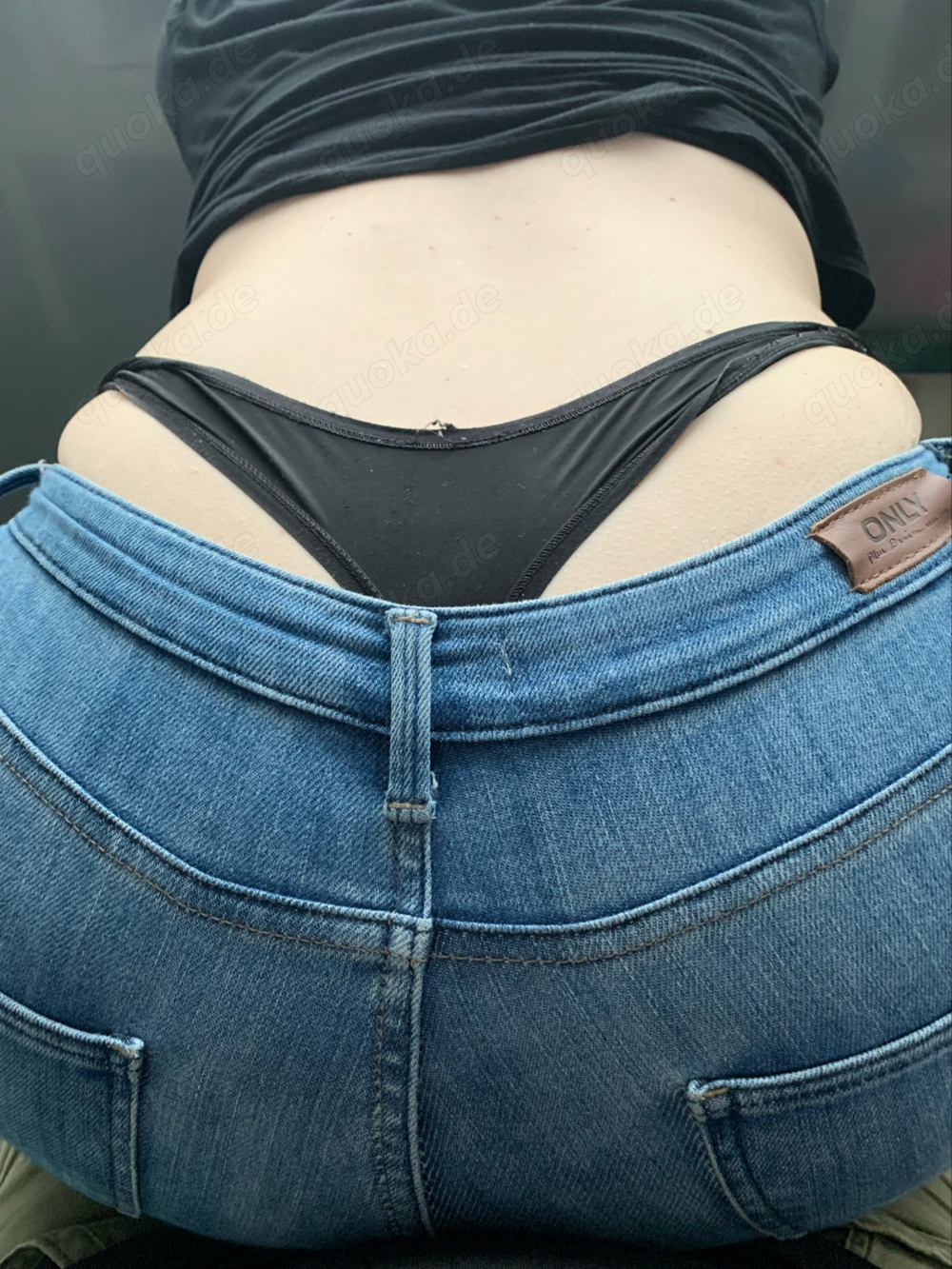 Nasse Höschen von sexy Krankenschwester zu verkaufen ;)