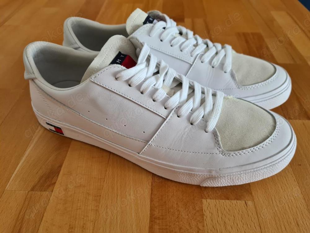 Tommy Hilfiger - Modern Sneaker weiß aus Leder, Gr. 46 Neu! Tommy Hilfiger - Modern Sneaker weiß aus Leder, Gr. 46 Neu!