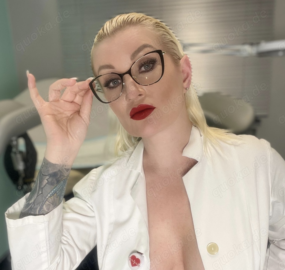 "Zum Start im Studio WF by Victoria Violence habe ich für den gesamten August folgende Specials!"