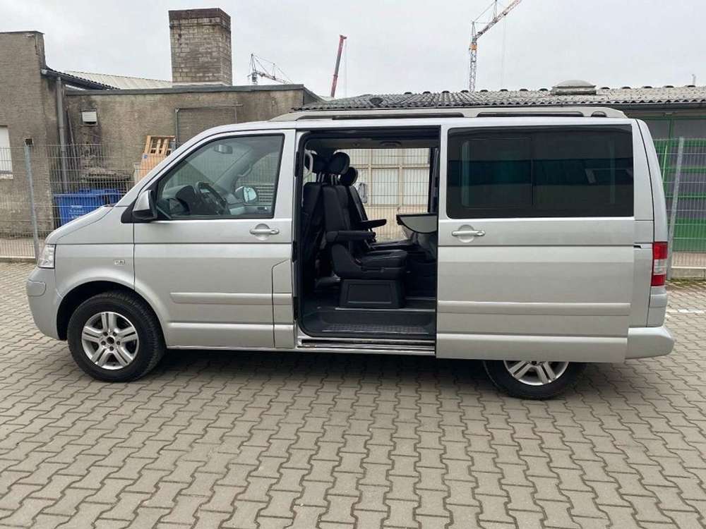 Volkswagen T5 Kombi