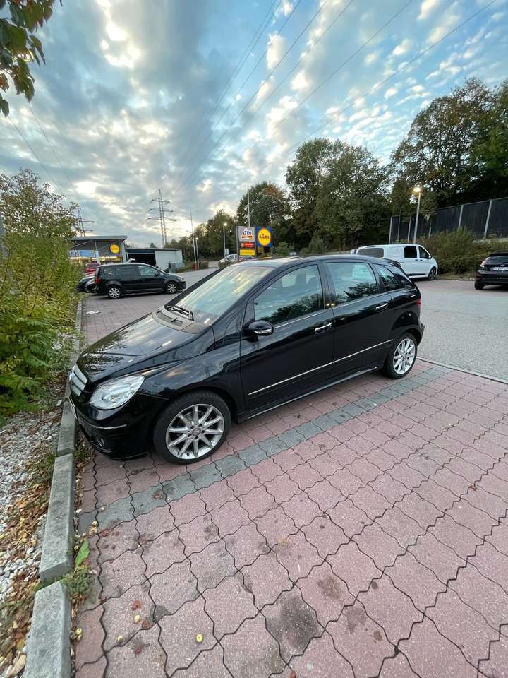 Mercedes-Benz B 150