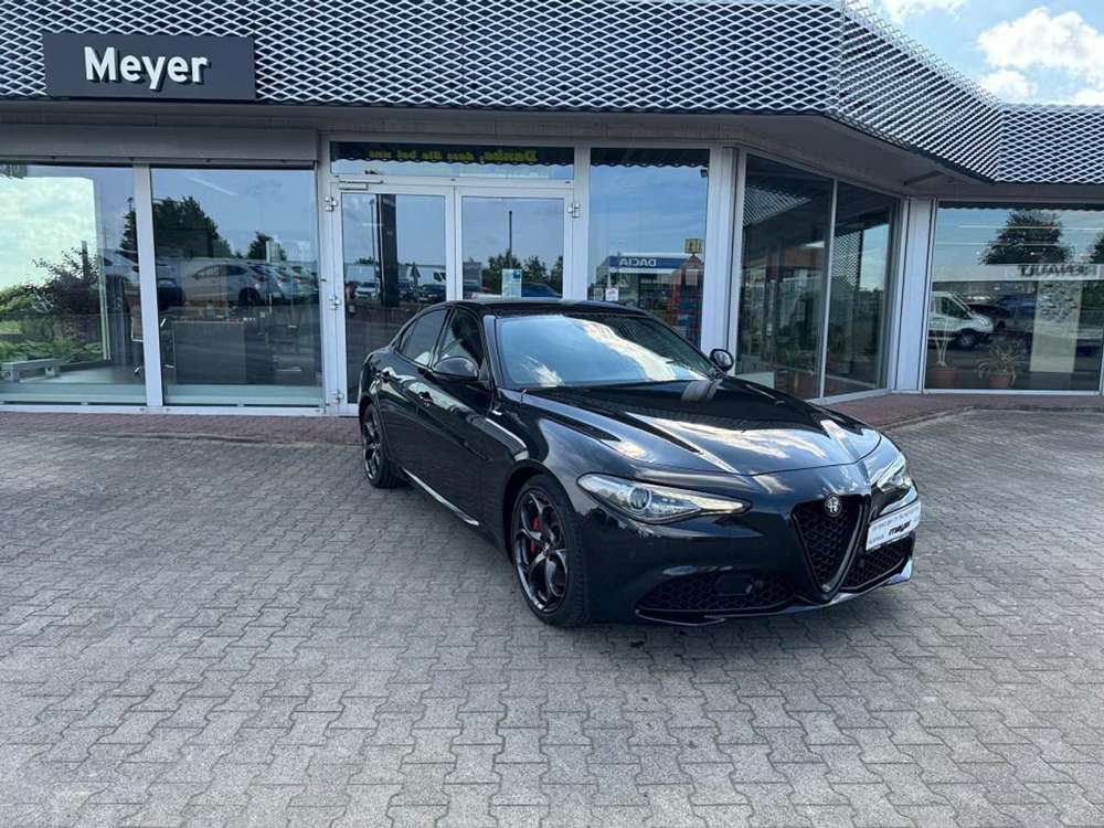 Alfa Romeo Giulia 2.2 JTDM AT8 B-Tech B-Tech