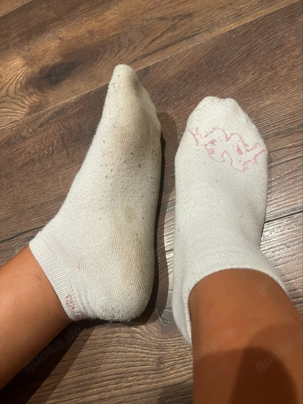 Verkaufe Socken sowie Bhs 