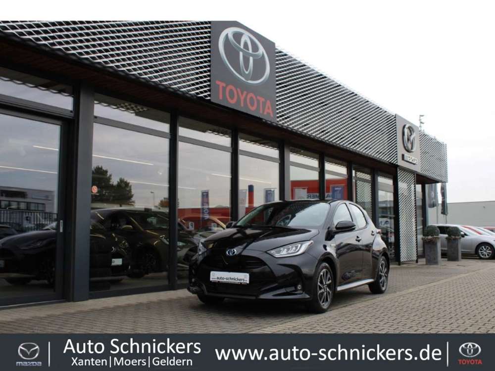 Toyota Yaris TEAM-D+COMFORT-PAKET+SHZ+KAMERA+GJ-RÄDER !