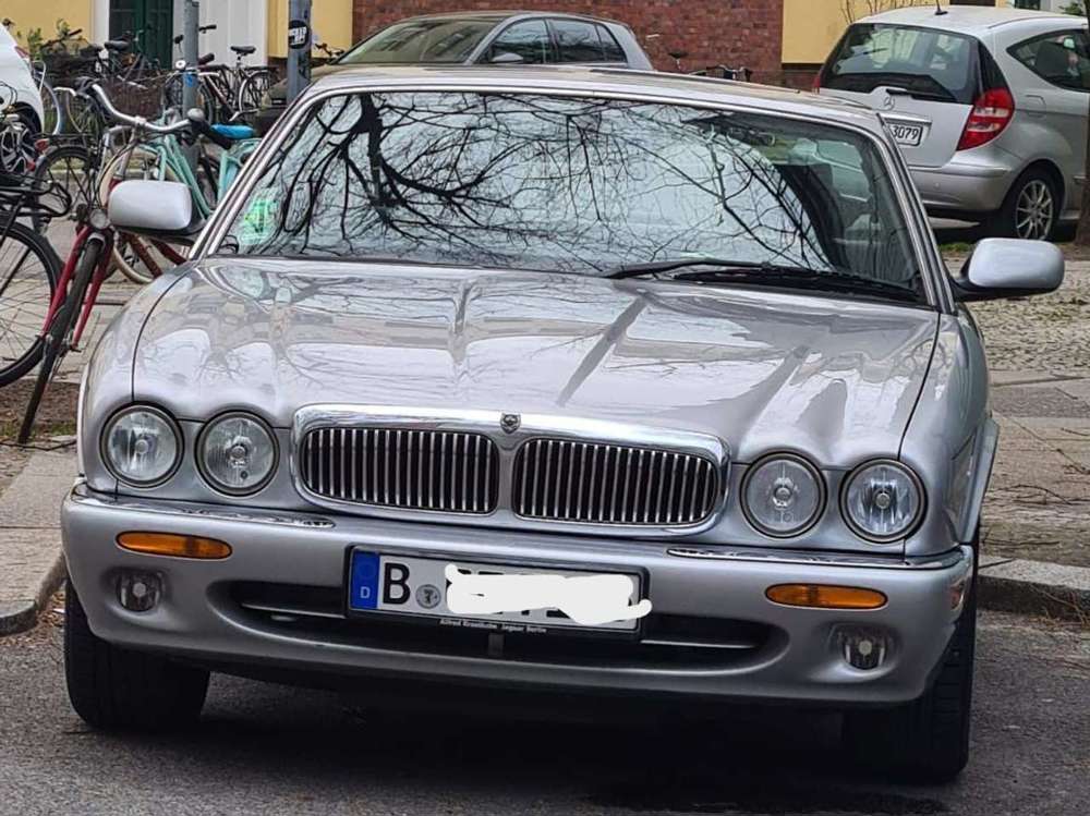 Jaguar XJ8 4.0 Sovereign V8