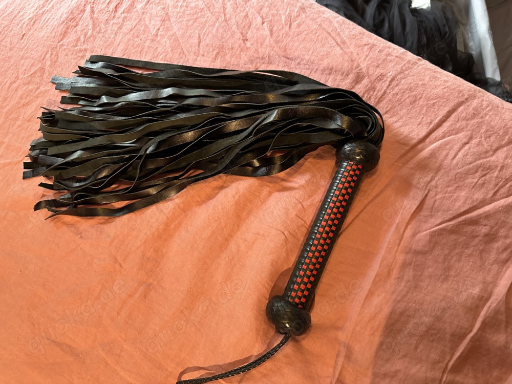  BDSM - hochwertiger Flogger