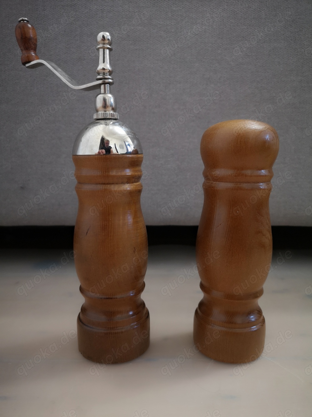 Pfeffermühle und Salzstreuer Set aus Naturholz