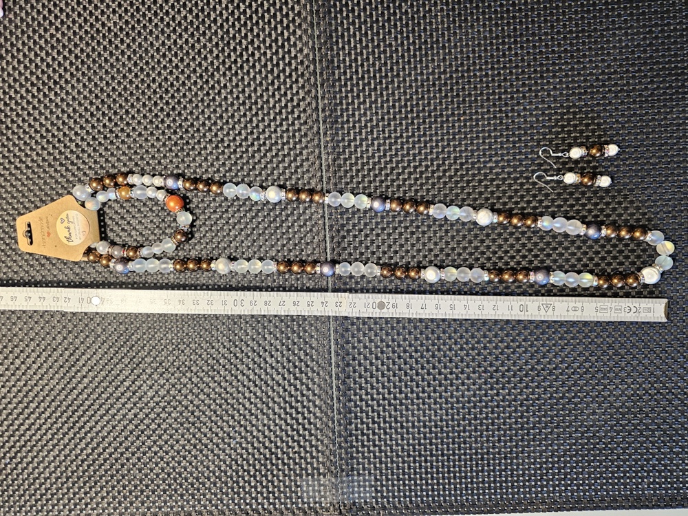 Halskette (Magicpearls) mit Armbändern und Ohrsteckern