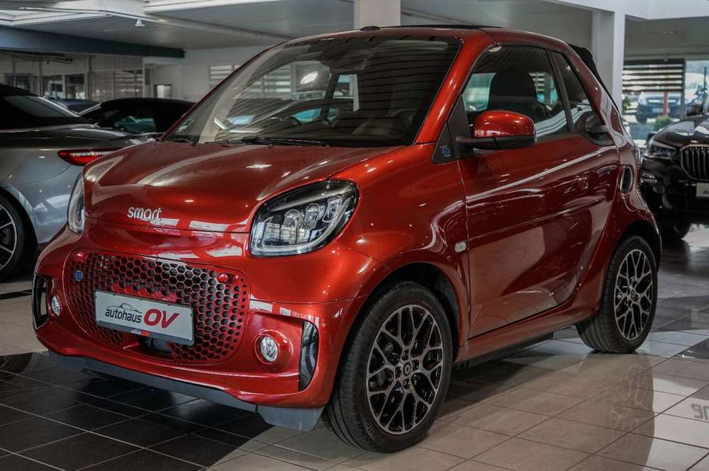 smart forTwo *ED*Exclusiv*Cabrio*Kamera*Navi*LED*MB 100