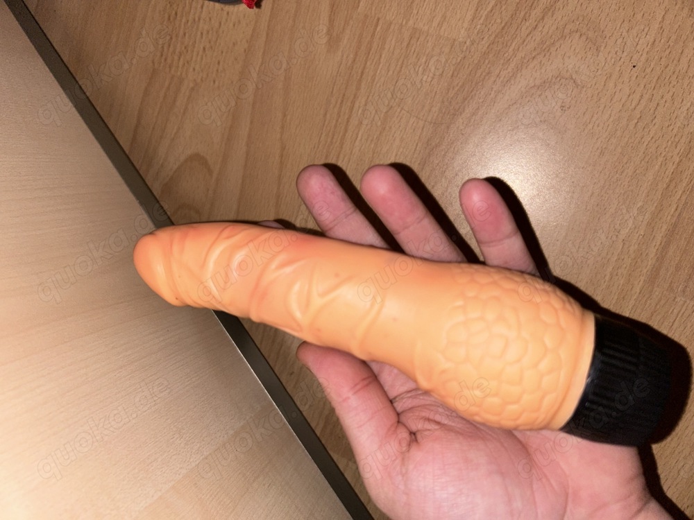 Sehr oft benutzter Dildo