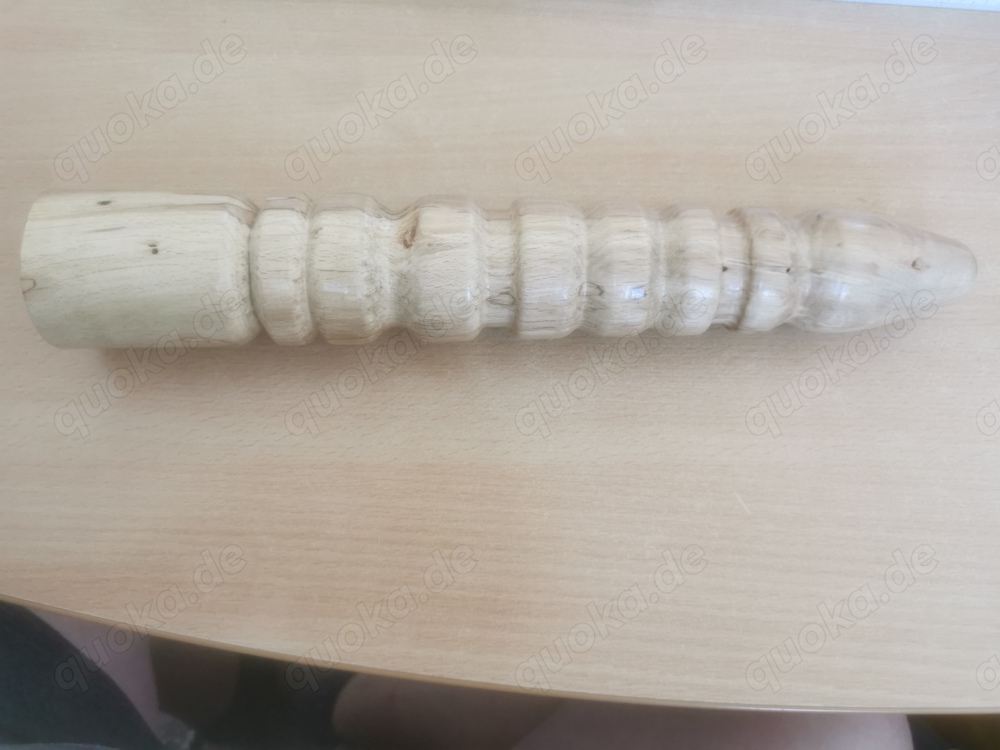 Extremer Holzdildo 30cm lang