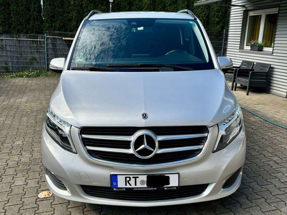 Mercedes-Benz V 220 V 220 d lang 4Matic 7G-TRONIC Edition