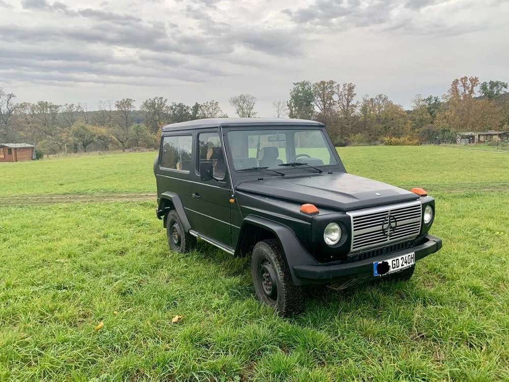 Mercedes-Benz 240