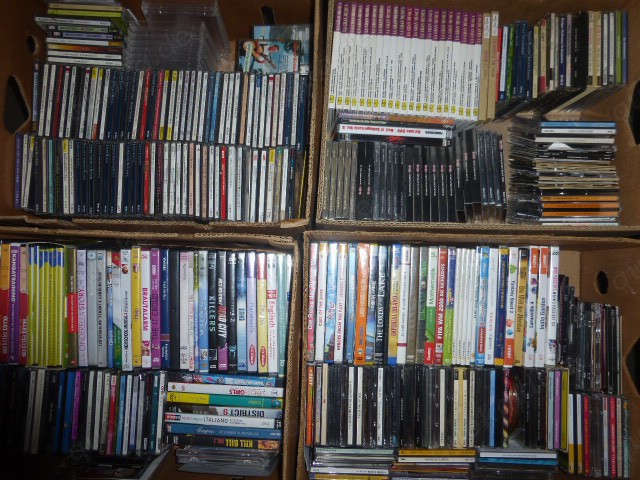 4 Kisten CD's und DVD's und ein paar MC's 4 Kisten CD's und DVD's und ein paar MC's