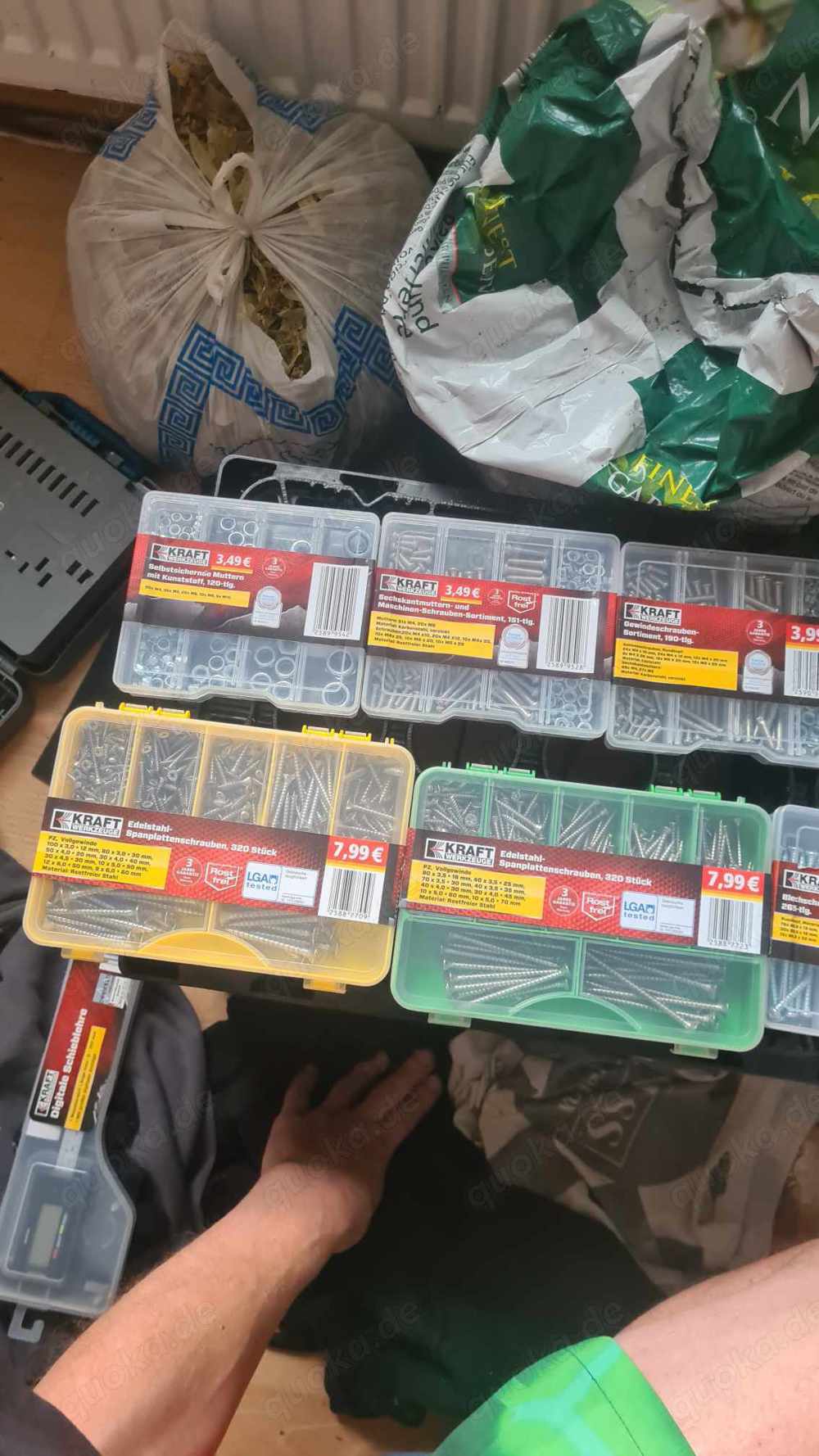 verschiedene Schrauben und Muttern Set siehe Bilder