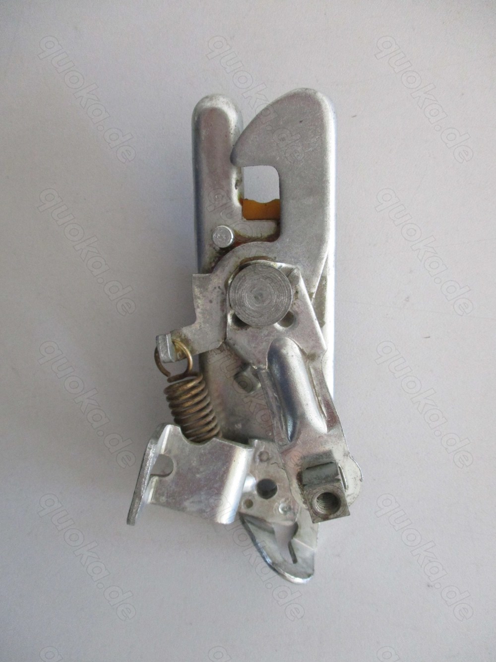 Audi 100 C1 Haubenschloss links 803823507A NEU NOS