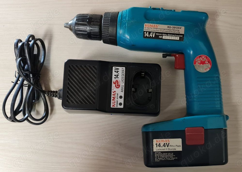 Akku Bohrschrauber 14,4V mit Ladegerät