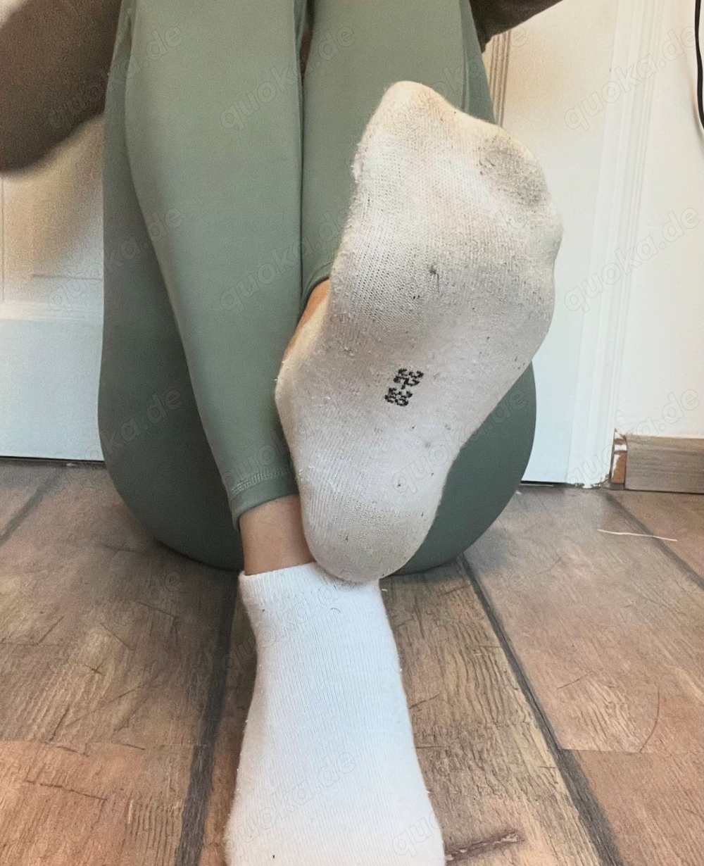 Verkaufe Frauen Socken getragen