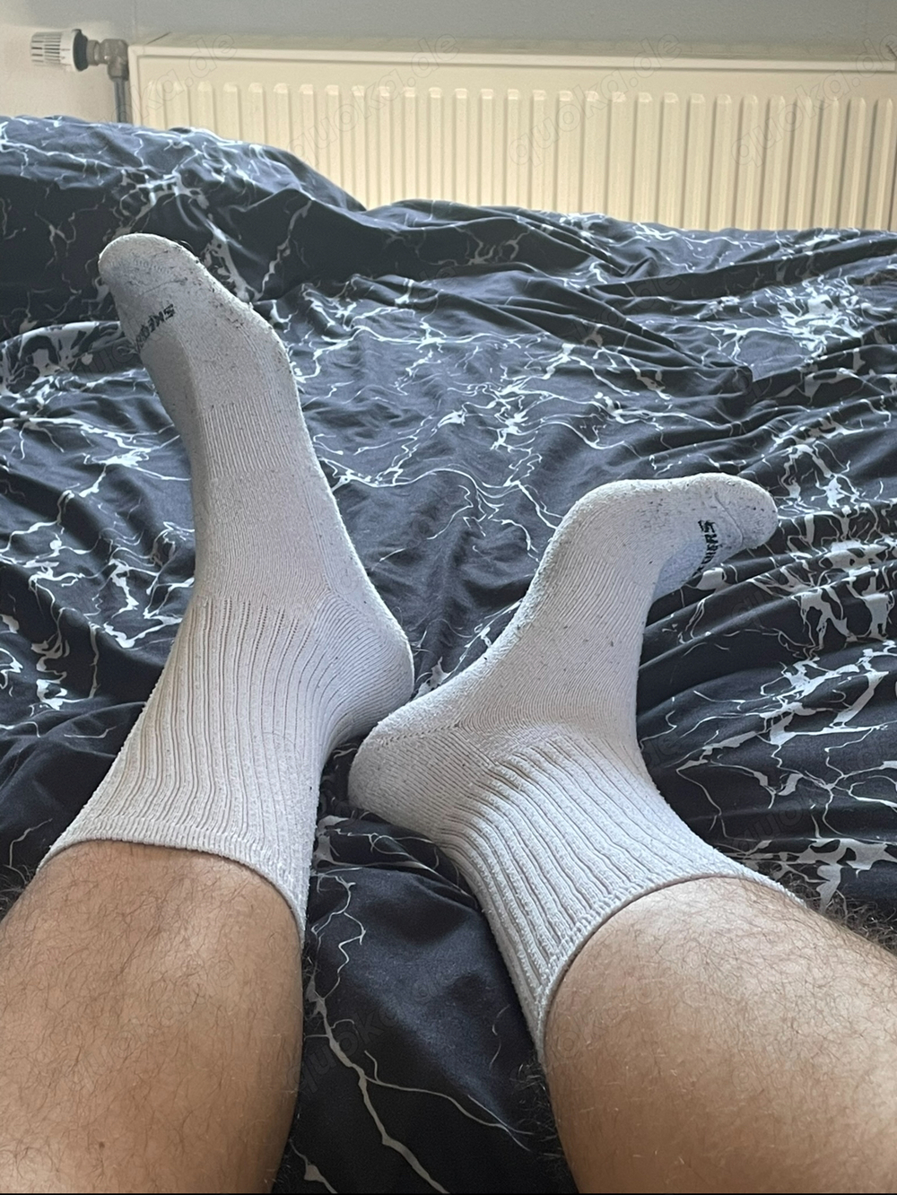 Fußbilder, Socken und Unterwäsche   