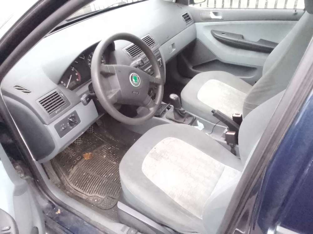 Skoda Fabia Fabia+Combi+6 Monate TÜV+Mängel!