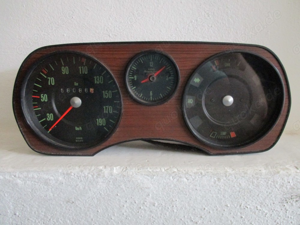 Audi 80 B1 VW Passat B1 Kombiinstrument Tacho 825919033
