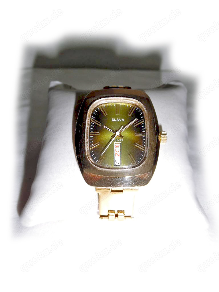 Seltene Armbanduhr von Slava