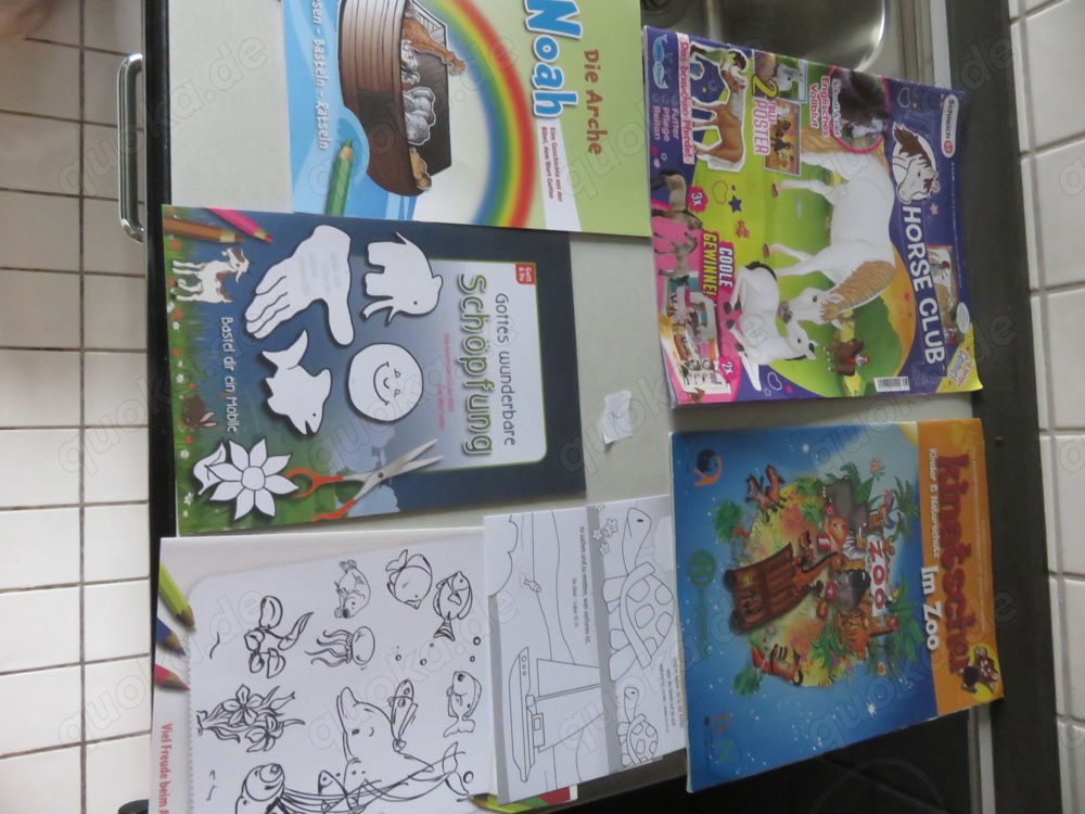 Kinderzeitschriften mit Mal- und Bastelvorlagen zu verschenken