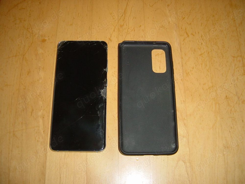Samsung Galaxy S 20 defekt mit Displayschaden blau