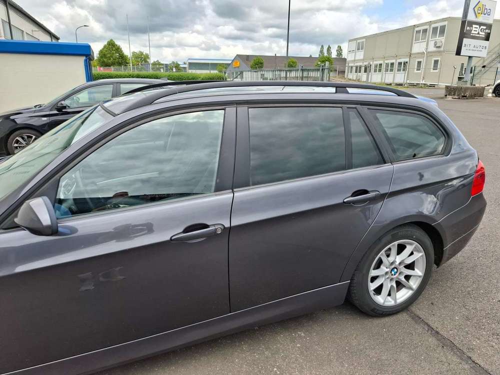 BMW 320 320d DPF Touring Export
