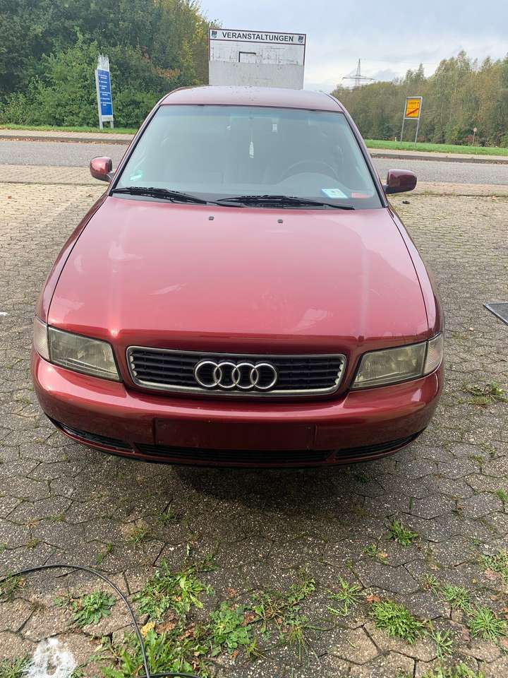 Audi A4 1.6