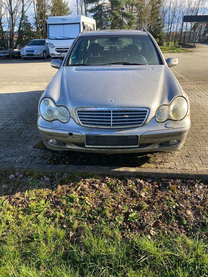 Mercedes-Benz 270 270 CDI Kombi Classic Vollausstattung Face Lift