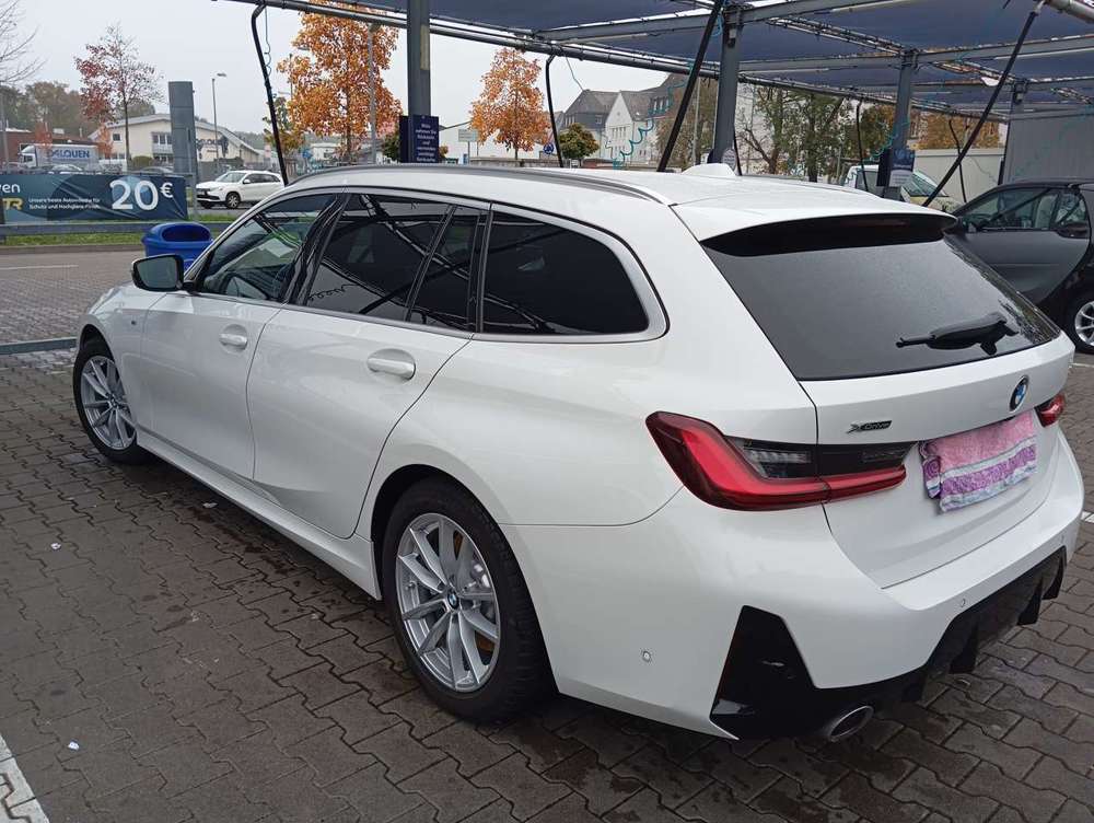 BMW 330 330 i Touring xDrive