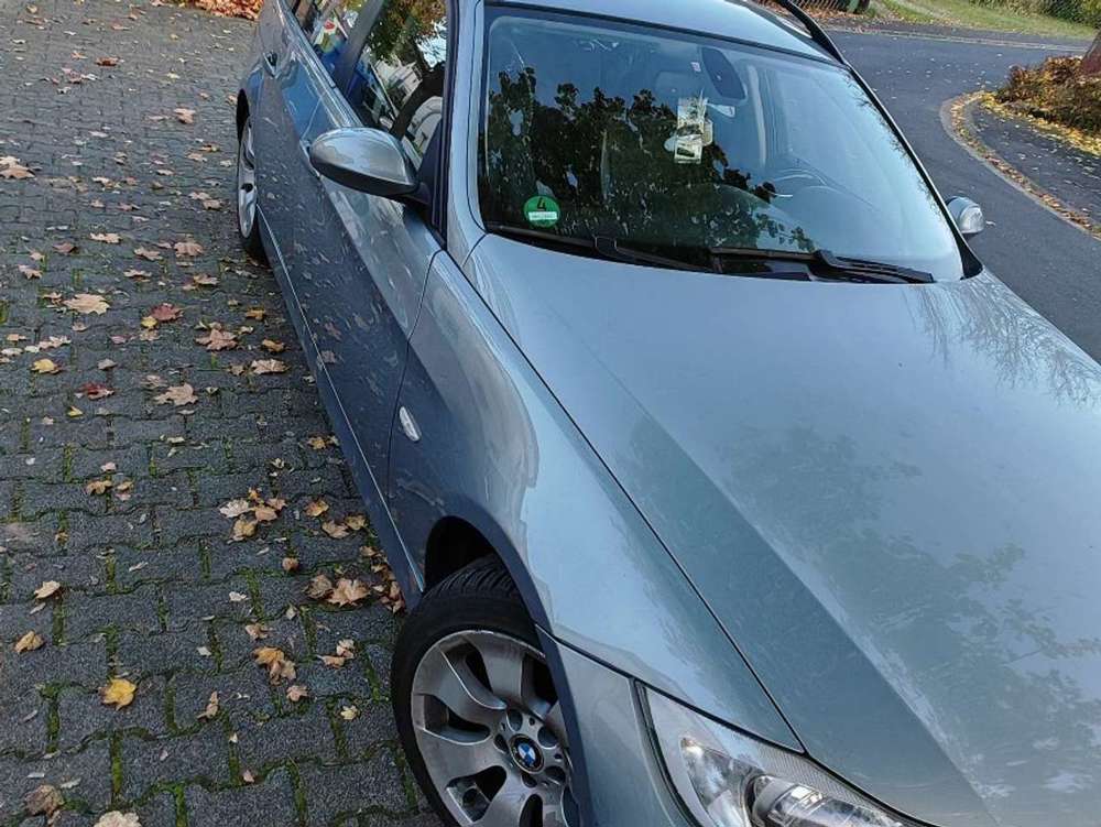 BMW 320 320i