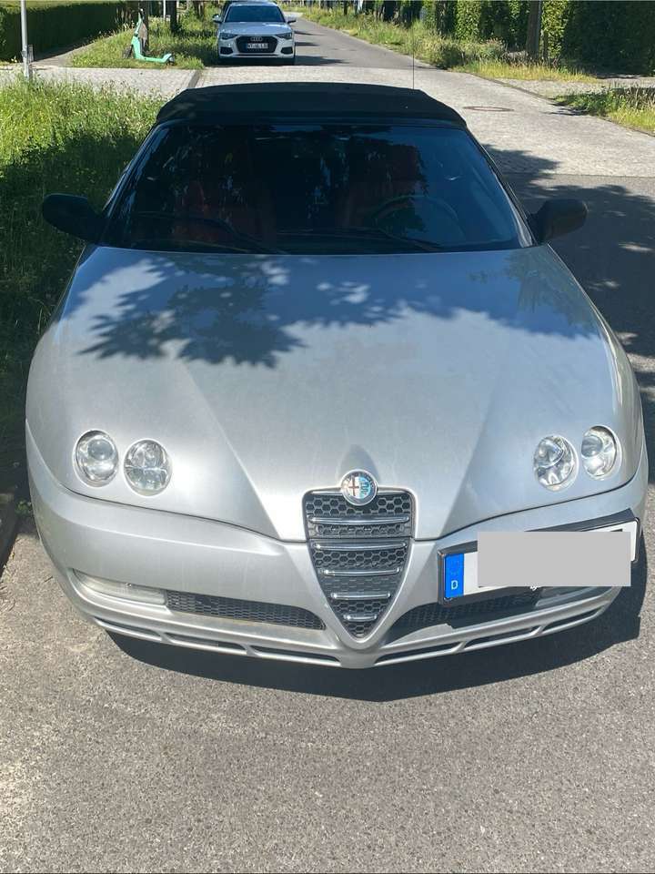 Alfa Romeo Spider 2.0 JTS Facelift Klima mechanisches Verdeck