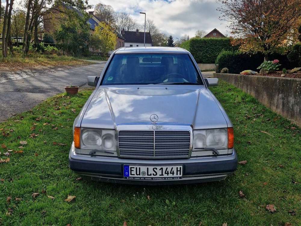 Mercedes-Benz E 260