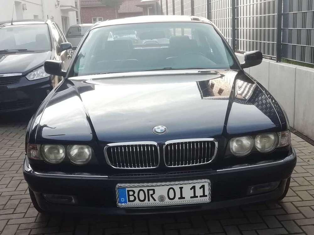 BMW 728 728iL