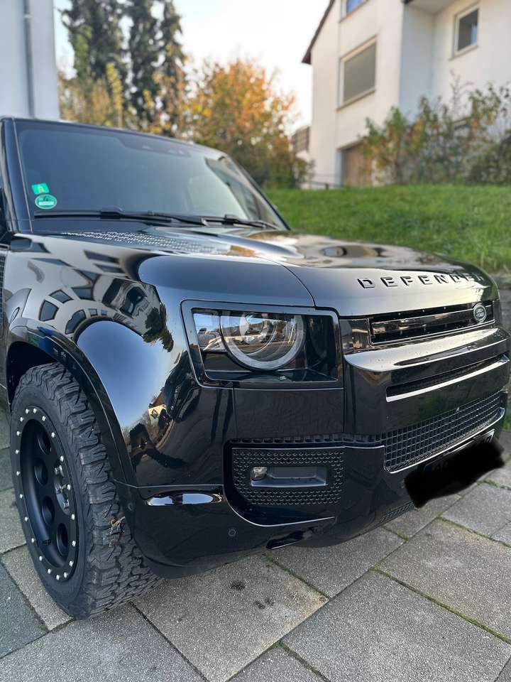 Loading...Land Rover Defender Defender 110 D300X-Dynamic HSE