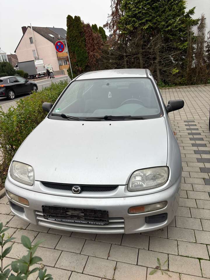 Mazda 323 C 1.5 Comfort