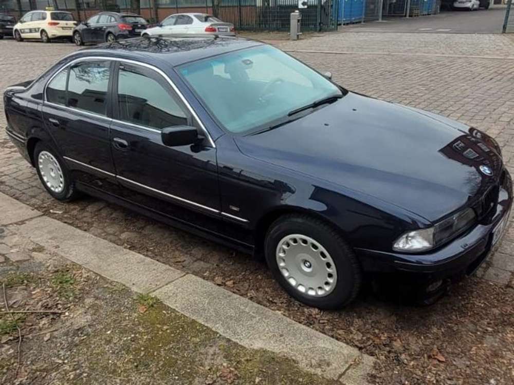 BMW 520