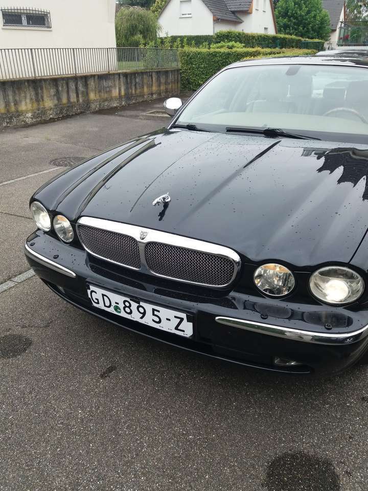 Jaguar XJ XJ Super V8