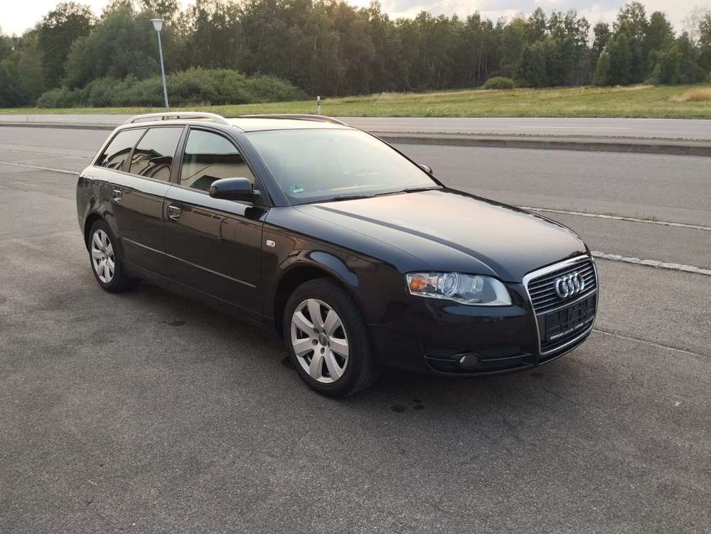 Audi A4 A4 8E 2.0 TDI KLIMA NAVI TEMPOMAT