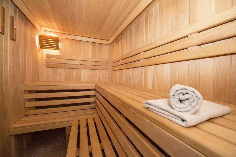 Ist Dir auch so kalt? Lust auf Sauna und Sex?