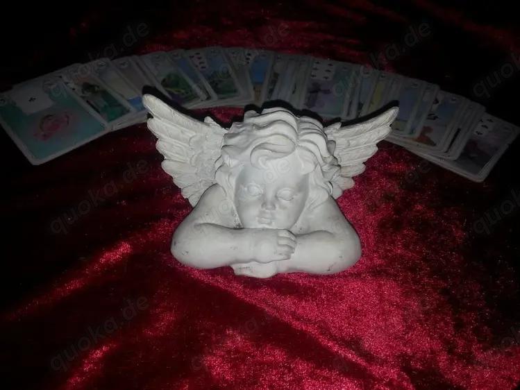 Kartenlegen   Lebenshilfe   Coachin vom Profi in Spandau