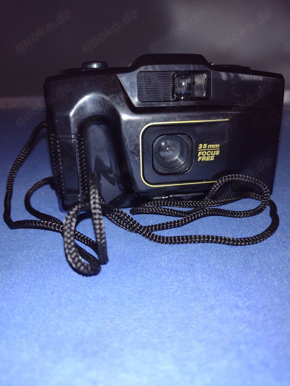 Foto   Camera 35 mm with Hot Shoe, einfache Handhabung, gebraucht