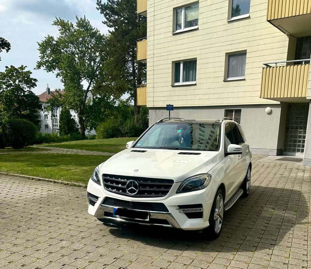 Mercedes-Benz ML 350 4MATIC (BlueEFFICIENCY) 7G-TRONIC