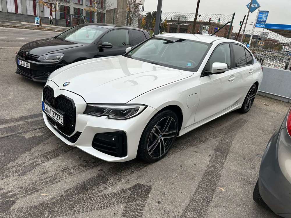 BMW 330 330 e Advantage