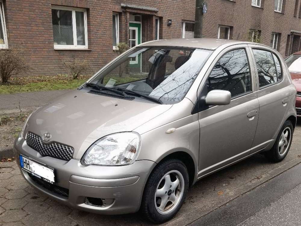 Toyota Yaris 1.3 Automatik Sol. Neue TÜV.