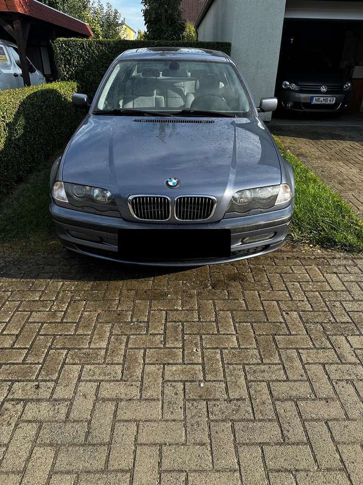 BMW 320 320i
