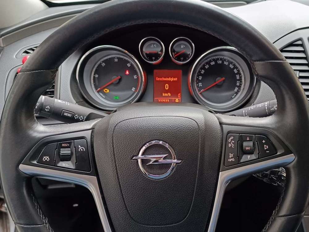 Opel Insignia 2.0 CDTI Sports Tourer ecoflex Sport. Motorschaden