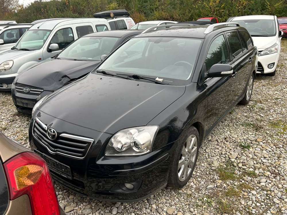Toyota Avensis 2.0 D-4D Travel